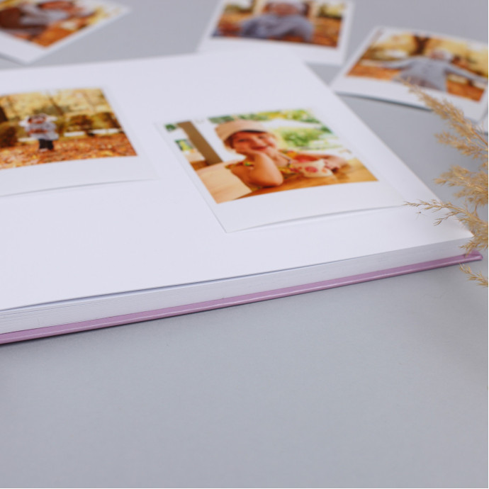 Альбом для фото з білими сторінками