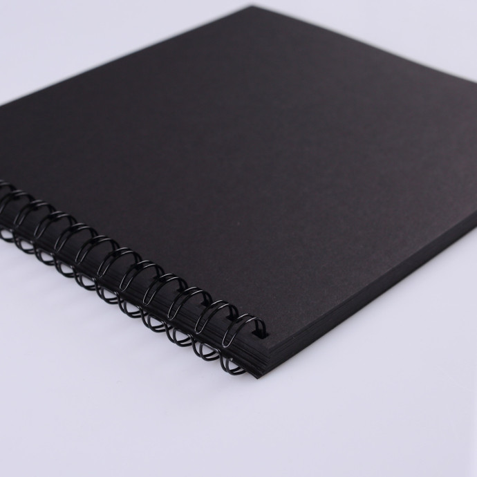 Альбом на пружині 23×25 см, 50 сторінок, Чорний
