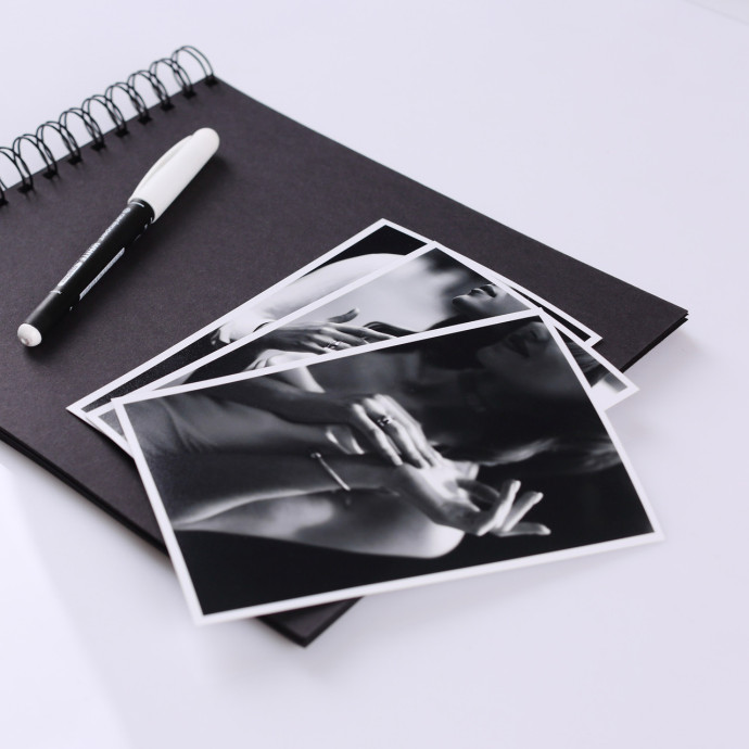 Альбом на пружині 20×23 см, 20 сторінок + 2 маркери, Чорний