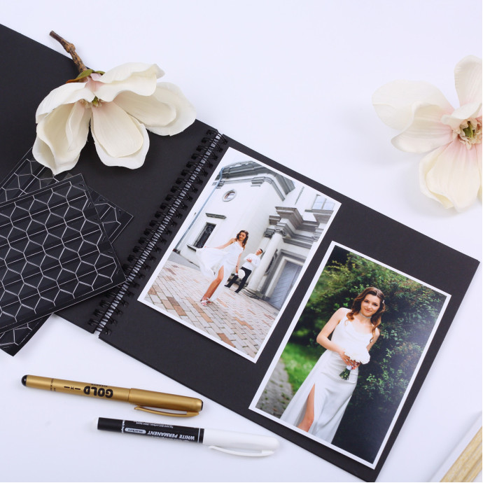 Преміум фотоальбом у синьому оксамиті з золотою ялинкою